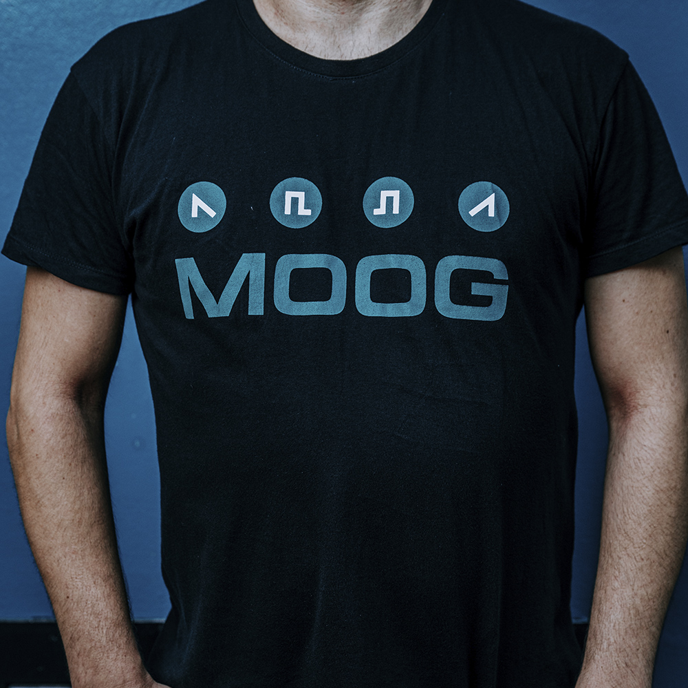camiseta-moog-logo-1